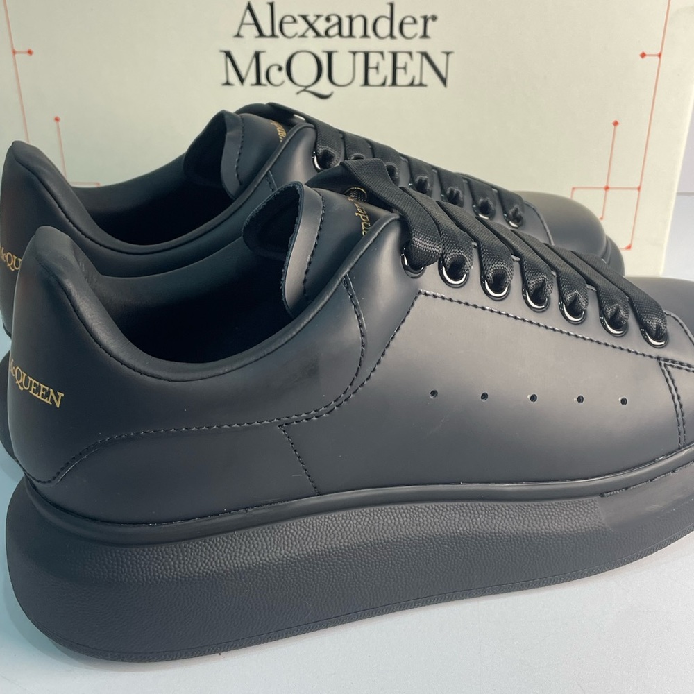 Alexander McQueen Men’s Black Sneakers - Picture 2 of 5